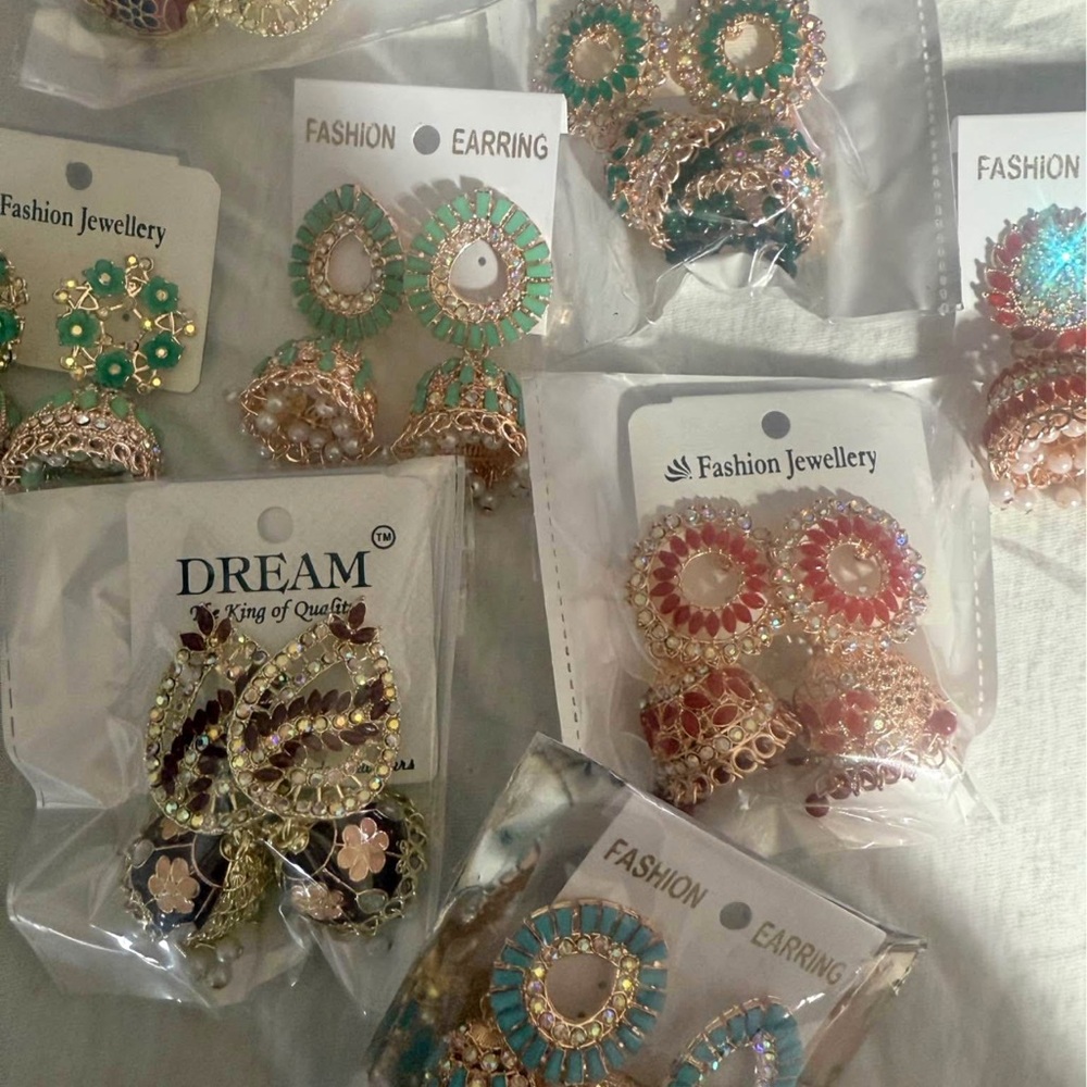 Fashion Jewelry Gold and Green Earrings Collection
10 dollars for a piece